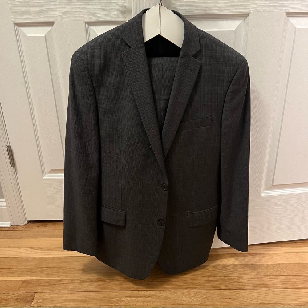 Michael Kors Men’s 100% Wool Dark Gray Suit